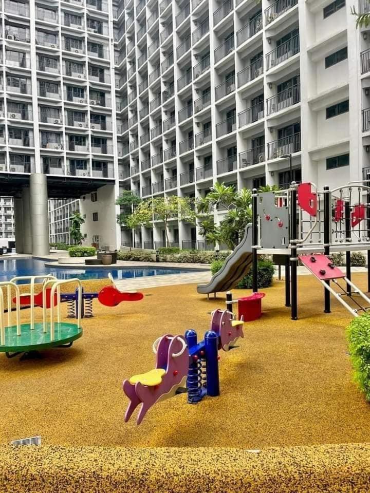 Shore 2 Residences High Speed Internet Walking Distance To Moa And Ikea Manila Luaran gambar