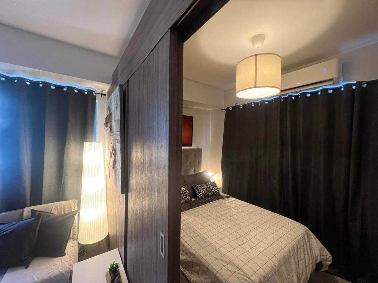 Shore 2 Residences High Speed Internet Walking Distance To Moa And Ikea Manila Luaran gambar