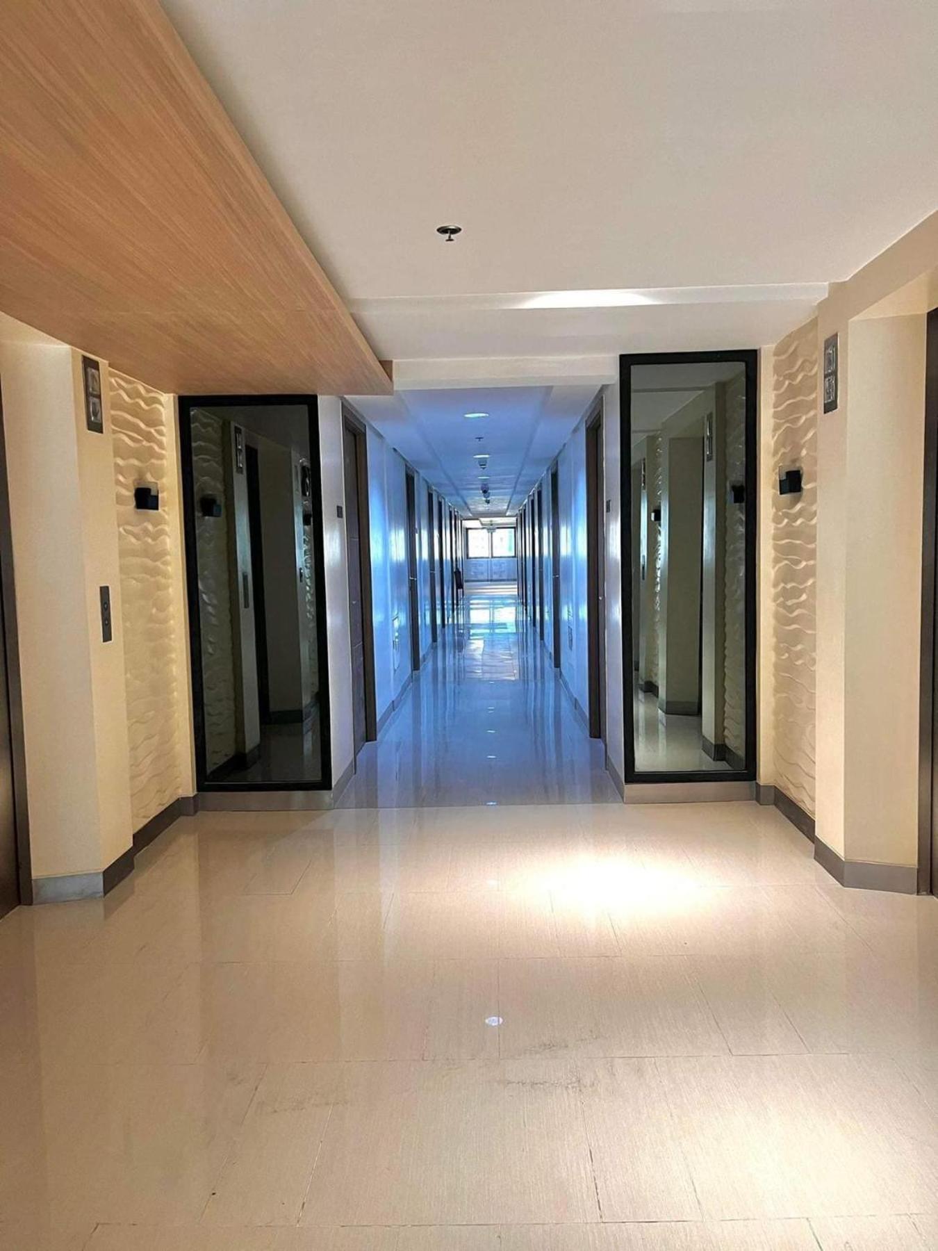 Shore 2 Residences High Speed Internet Walking Distance To Moa And Ikea Manila Luaran gambar