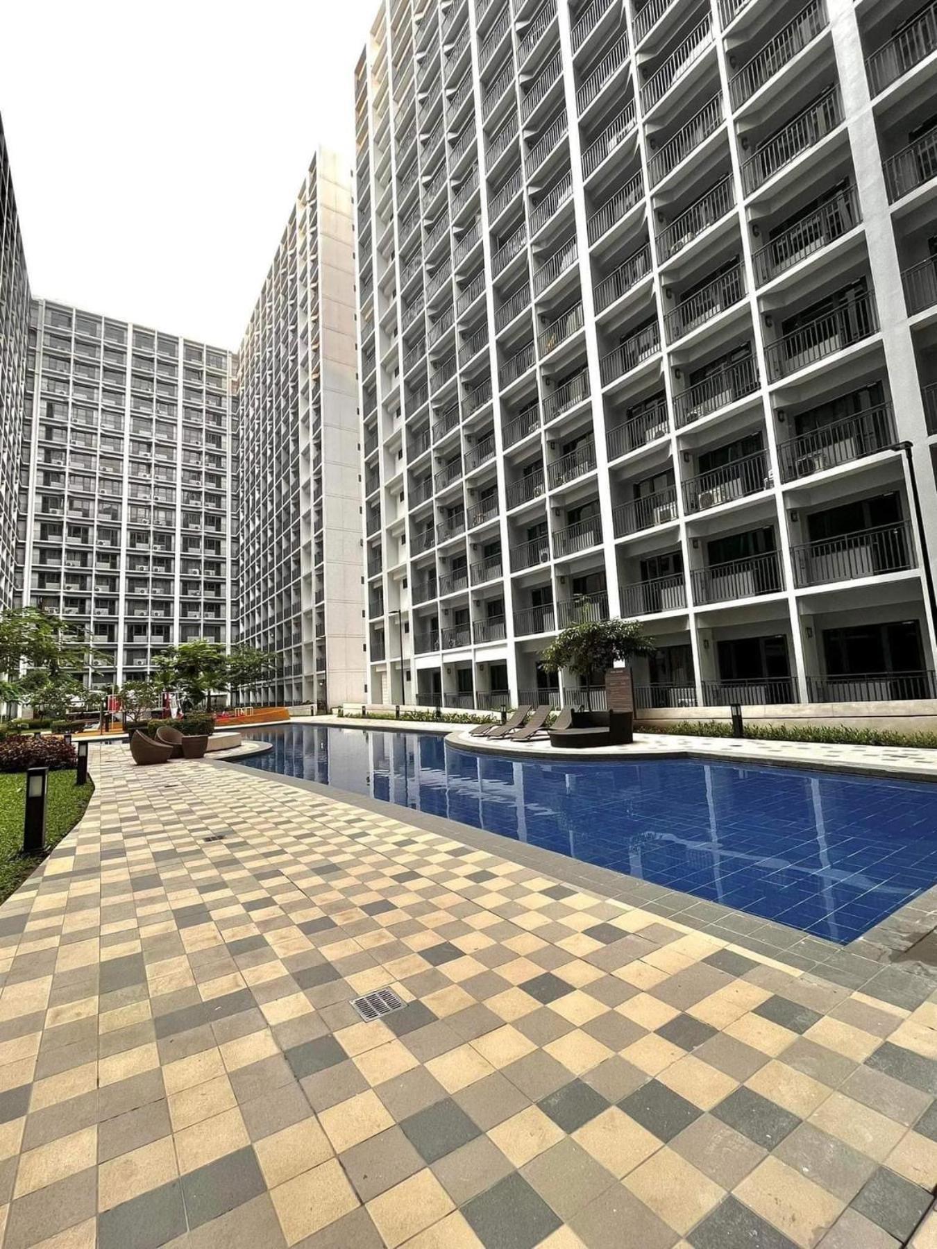 Shore 2 Residences High Speed Internet Walking Distance To Moa And Ikea Manila Luaran gambar
